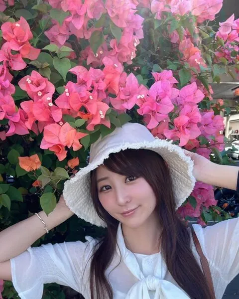 西岡成美と美人姉妹レーサーと呼ばれる西岡育未