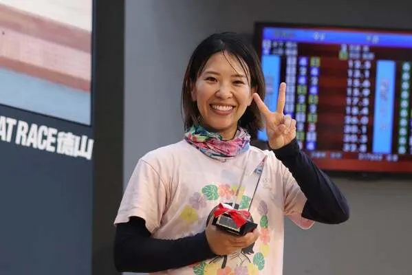 オール3連対Vを達成した小野生奈
