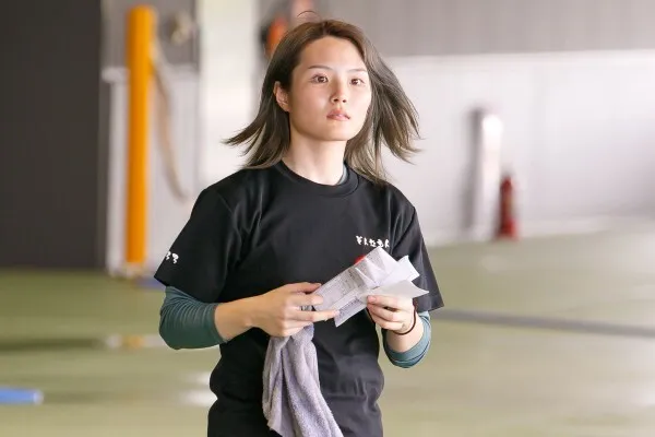 真剣な眼差しの長尾萌加選手